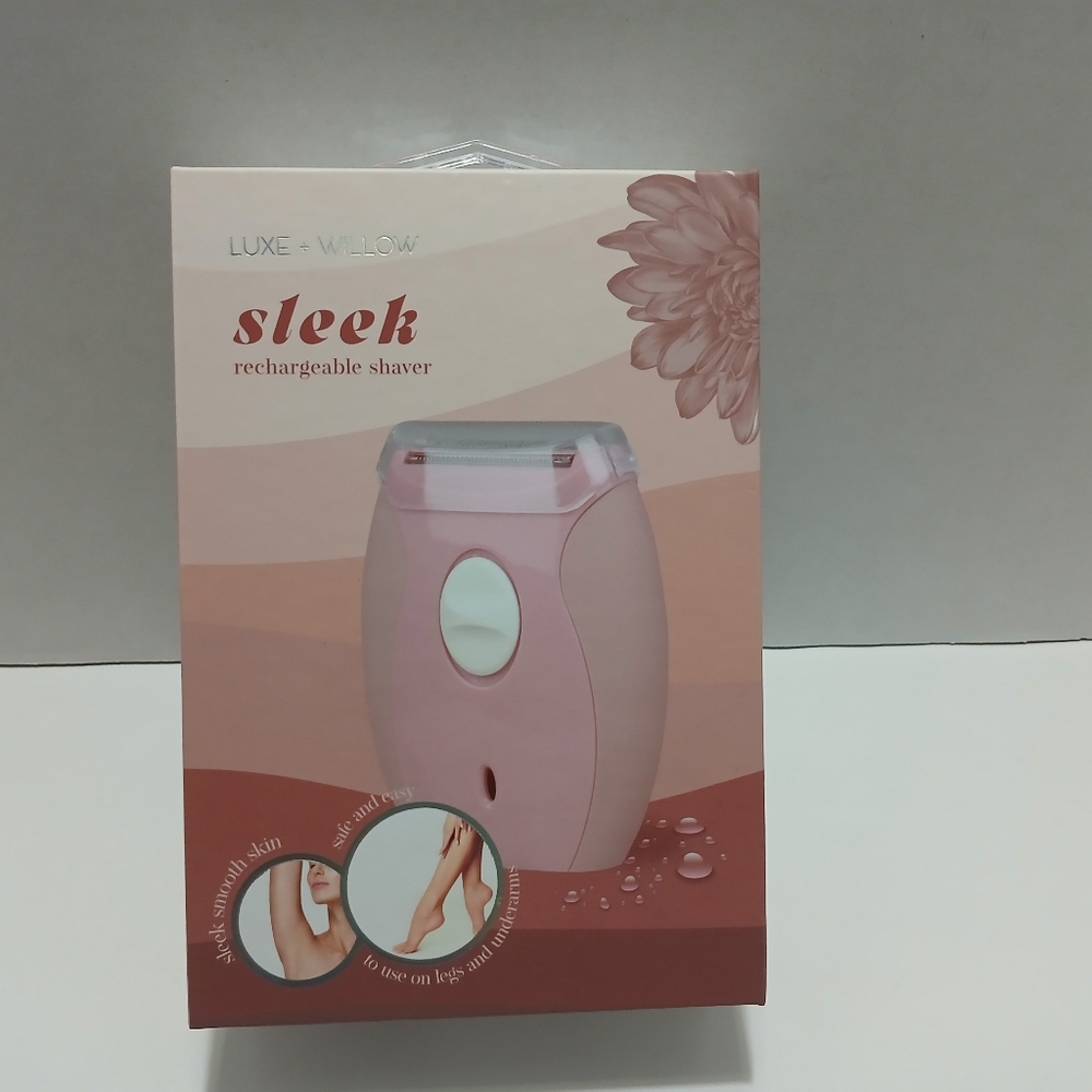 Luxe + Willow Sleek Rechargeable Shaver